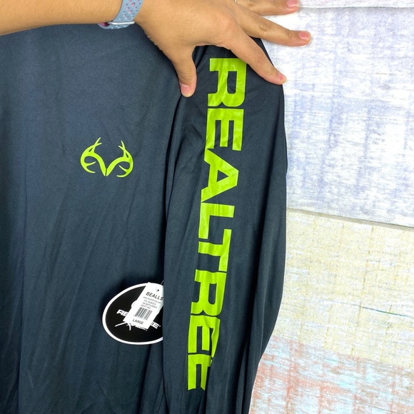 Realtree by Buckhorn River Long Sleeve Shirt - Picture 4 of 8